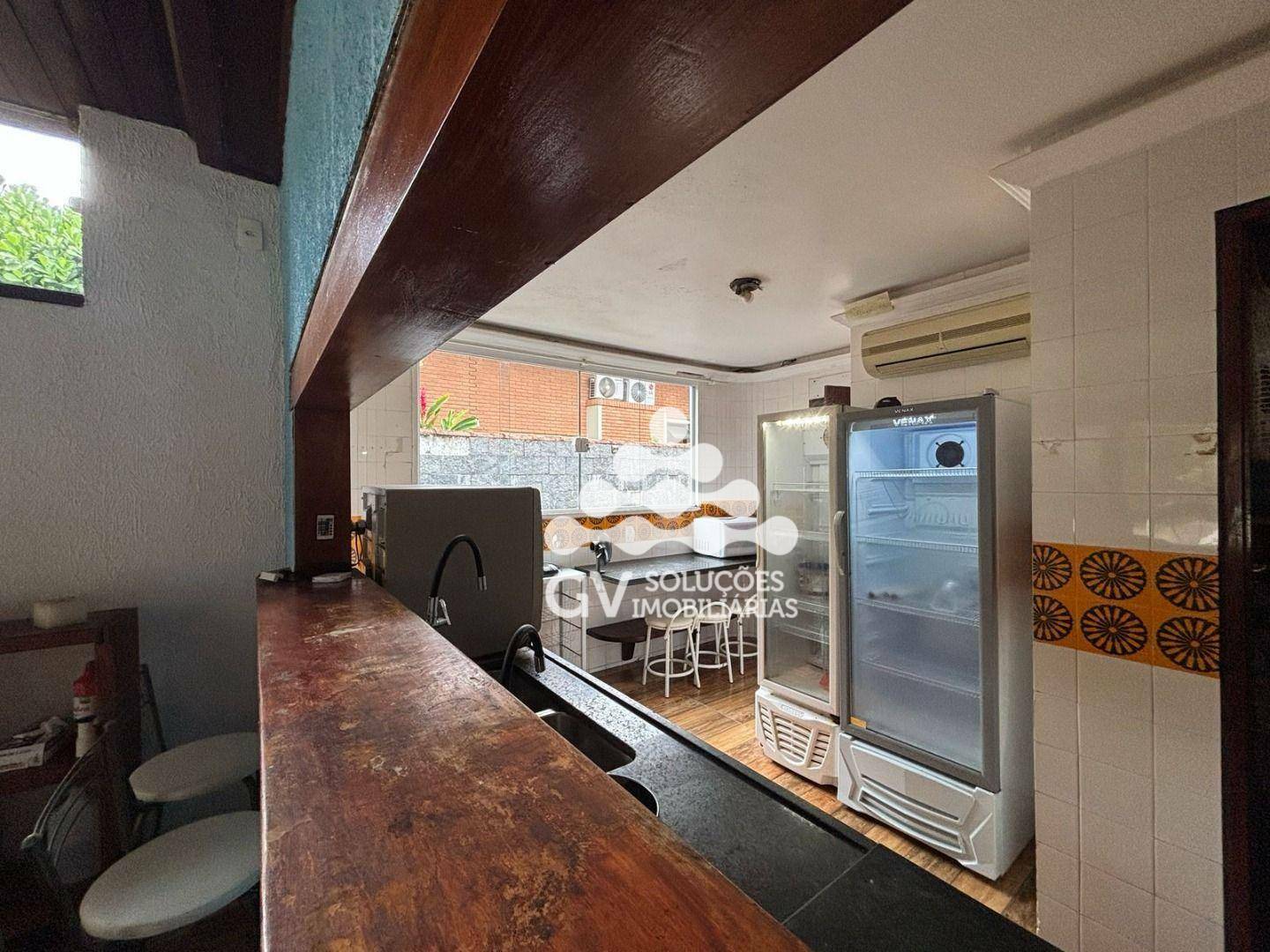 Casa à venda com 7 quartos, 435m² - Foto 3