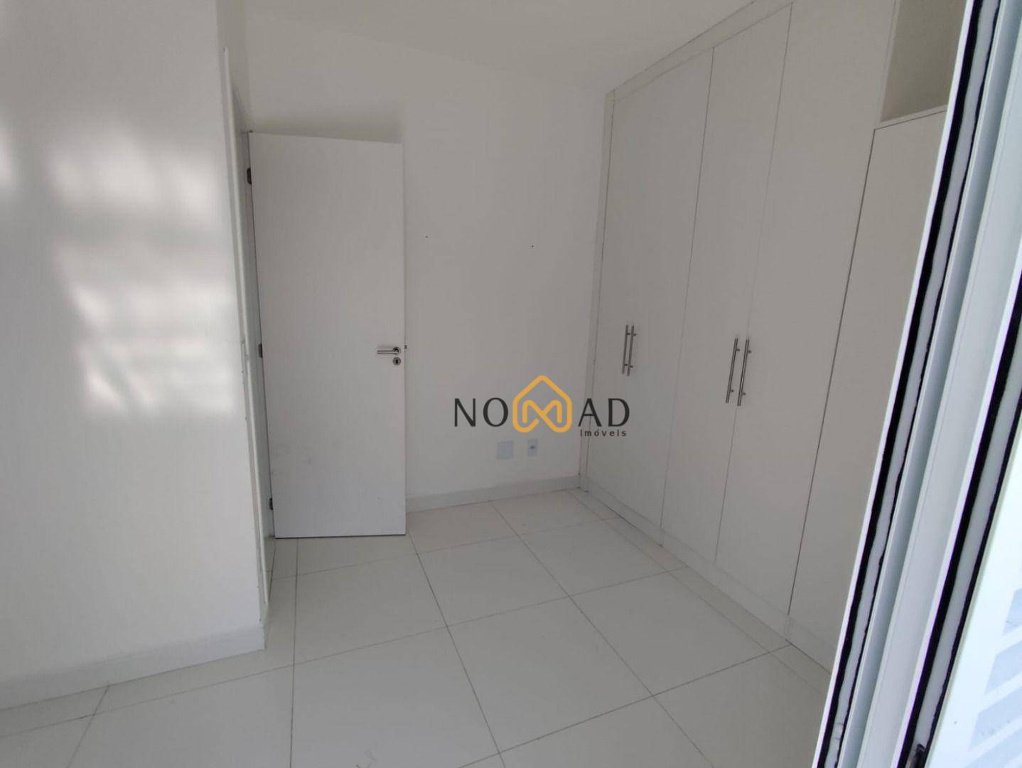 Apartamento para alugar com 2 quartos, 75m² - Foto 11