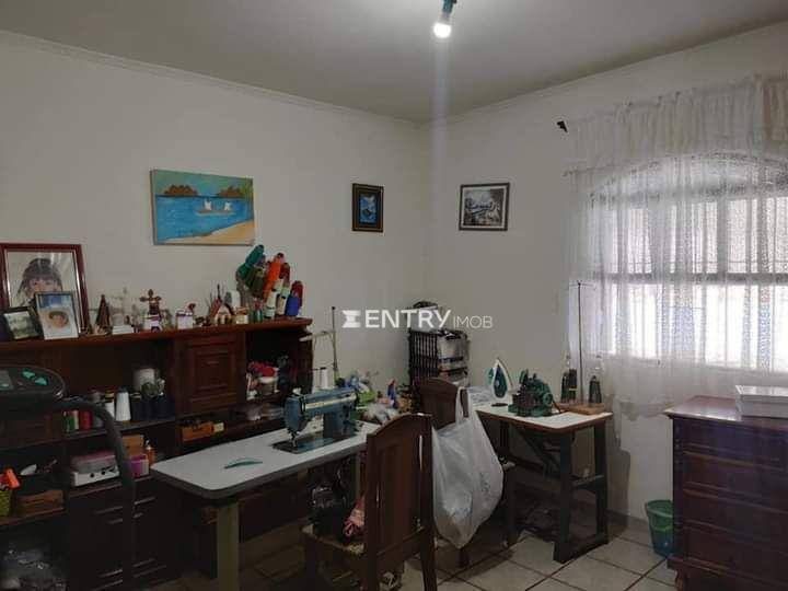 Chácara à venda com 3 quartos, 210m² - Foto 7