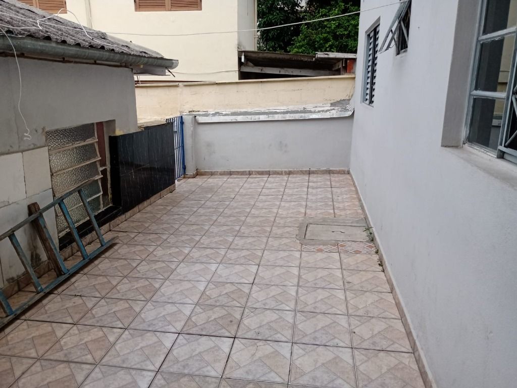 Casa para alugar com 1 quarto, 45m² - Foto 2