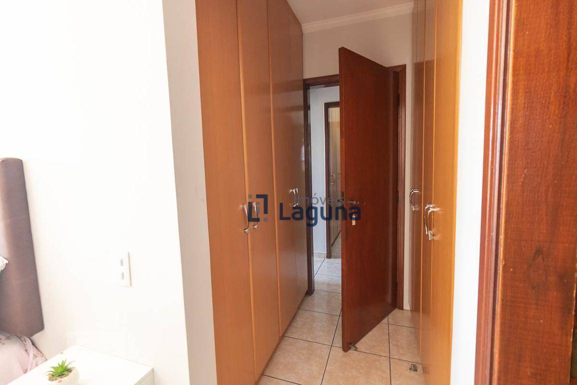 Apartamento à venda com 3 quartos, 133m² - Foto 9