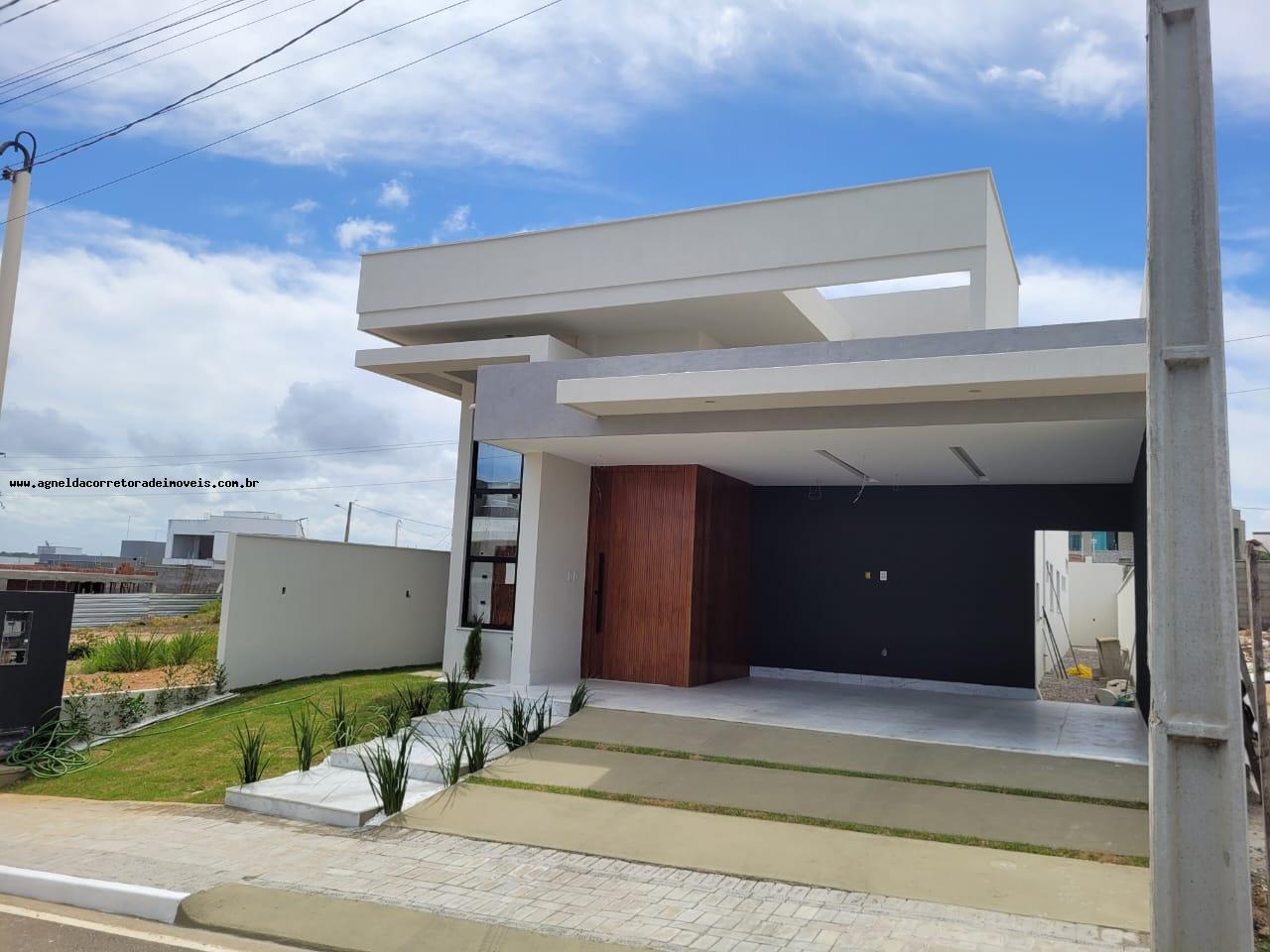 Casa de Condomínio para alugar com 3 quartos, 167m² - Foto 1