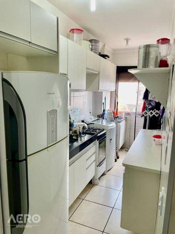 Apartamento à venda com 2 quartos, 46m² - Foto 3