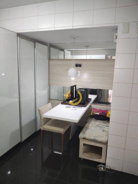 Apartamento à venda com 2 quartos, 102m² - Foto 8