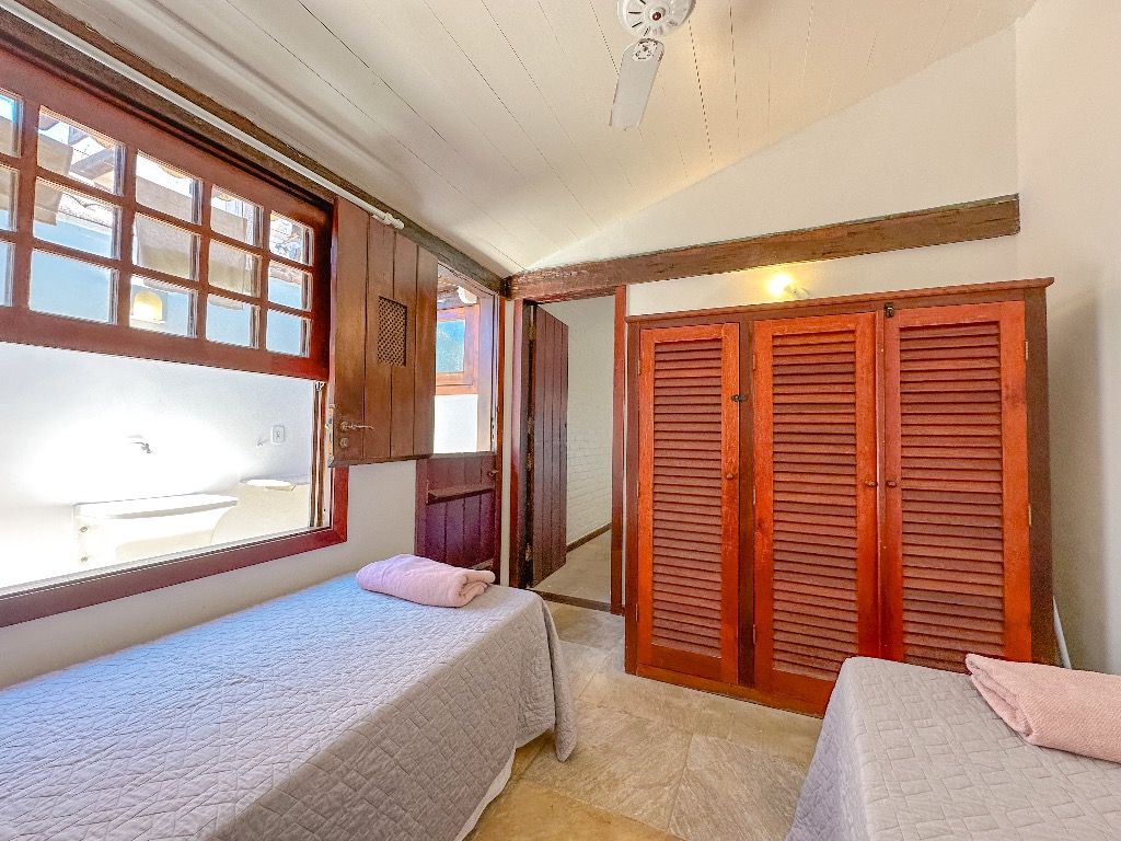 Casa de Condomínio à venda com 4 quartos, 180m² - Foto 28