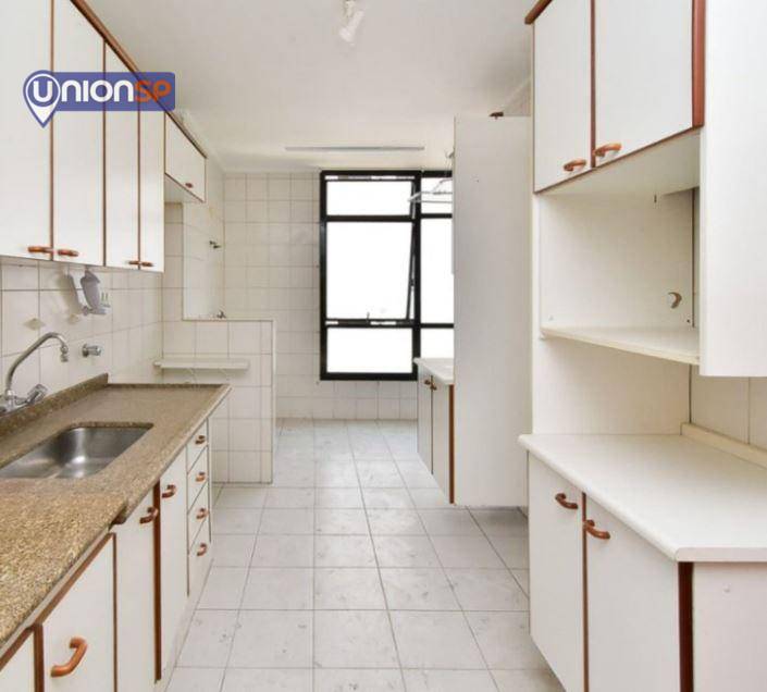 Apartamento à venda com 3 quartos, 107m² - Foto 13