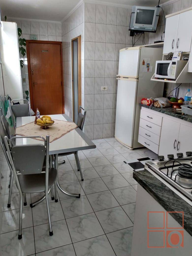 Apartamento à venda com 3 quartos, 98m² - Foto 12