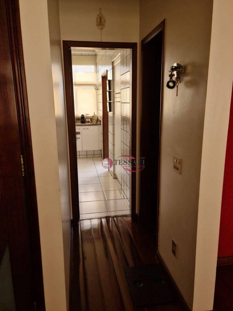 Apartamento à venda e aluguel com 3 quartos, 210m² - Foto 18