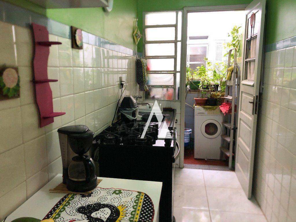 Apartamento à venda com 2 quartos, 59m² - Foto 12