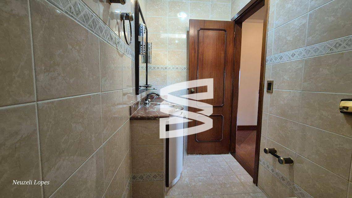 Casa à venda com 3 quartos, 224m² - Foto 26