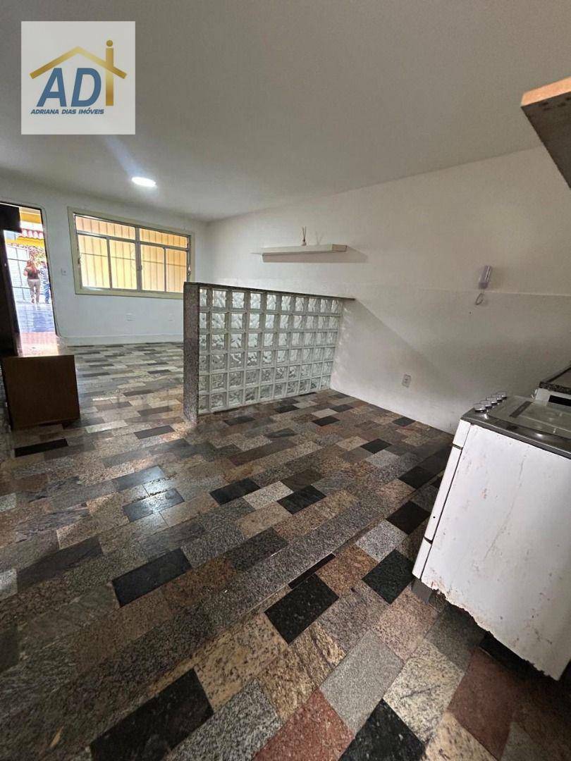 Casa para alugar com 1 quarto, 120m² - Foto 14
