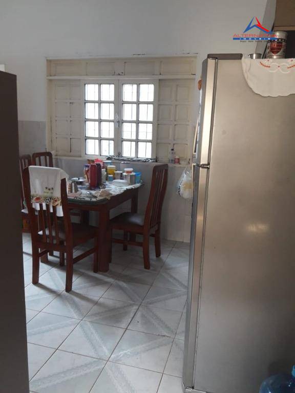 Casa à venda com 3 quartos, 450m² - Foto 16