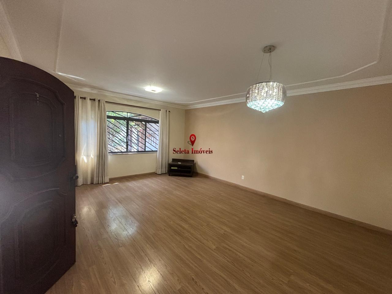 Casa à venda com 3 quartos, 212m² - Foto 6