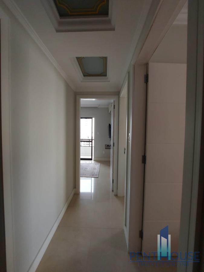 Apartamento à venda com 4 quartos, 135m² - Foto 12