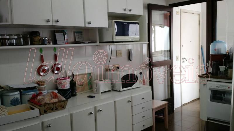 Apartamento à venda com 3 quartos, 169m² - Foto 13