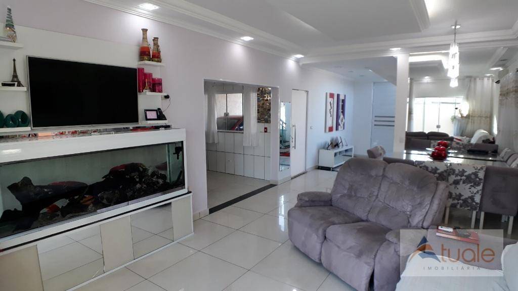 Casa de Condomínio à venda com 3 quartos, 260m² - Foto 2