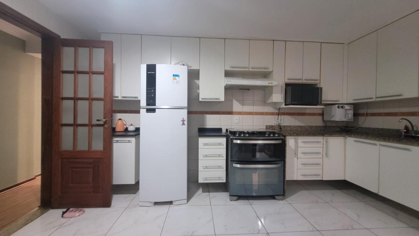 Apartamento à venda com 4 quartos, 196m² - Foto 32