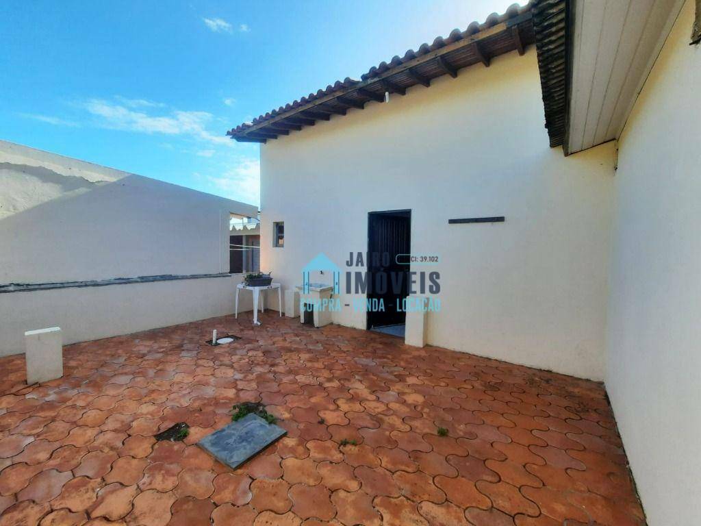 Casa à venda com 2 quartos, 150m² - Foto 19