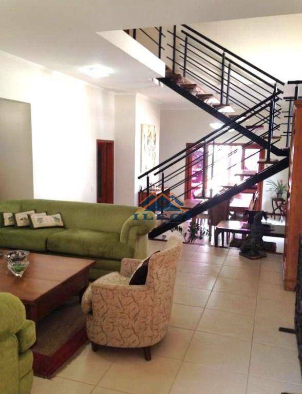 Casa de Condomínio à venda com 3 quartos, 250m² - Foto 5