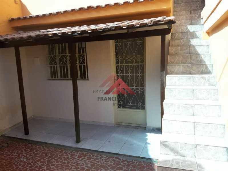 Casa à venda com 2 quartos, 90m² - Foto 3