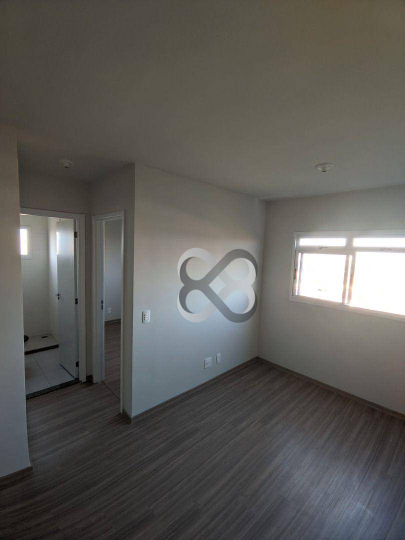 Apartamento à venda com 2 quartos, 44m² - Foto 2