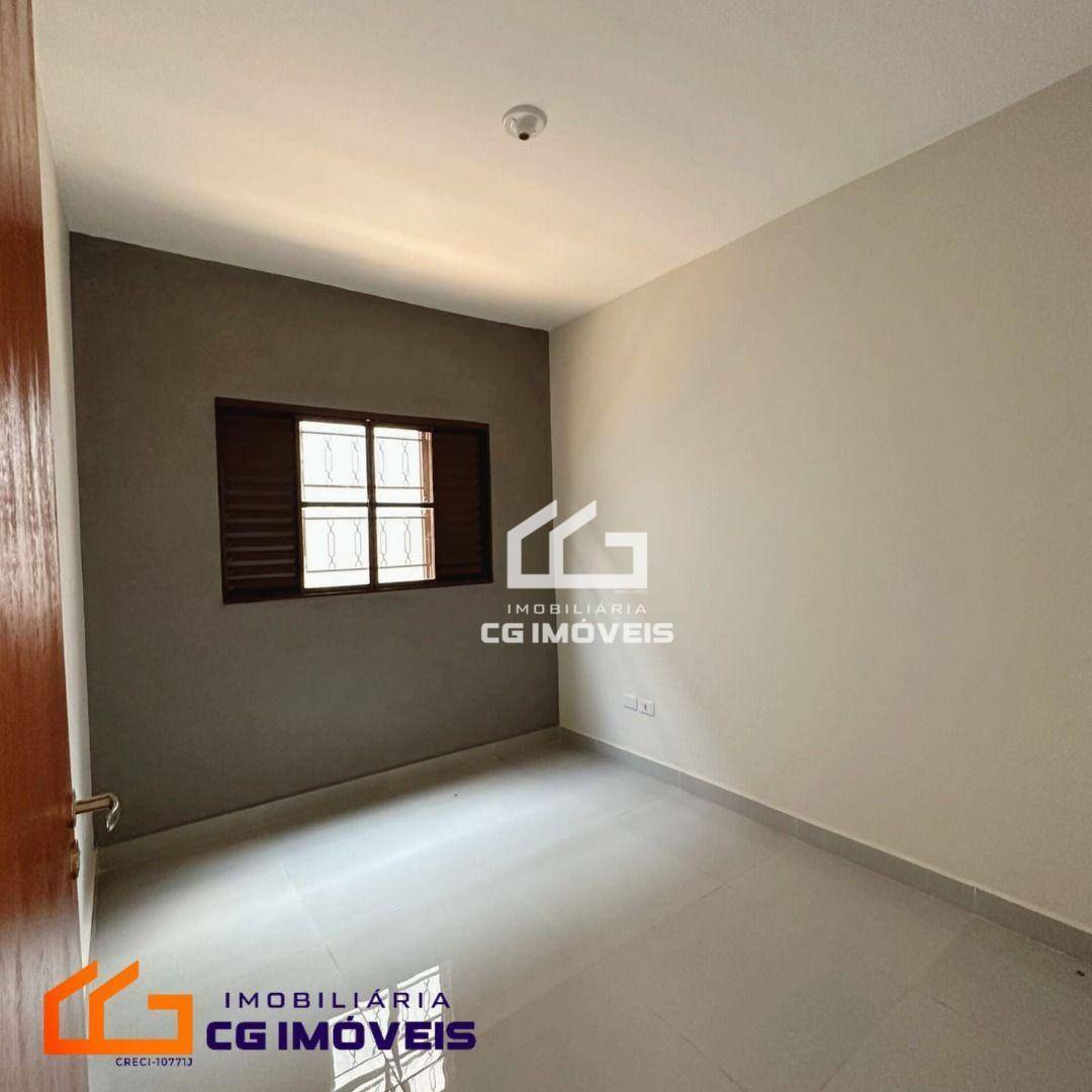 Casa à venda com 3 quartos, 90m² - Foto 4