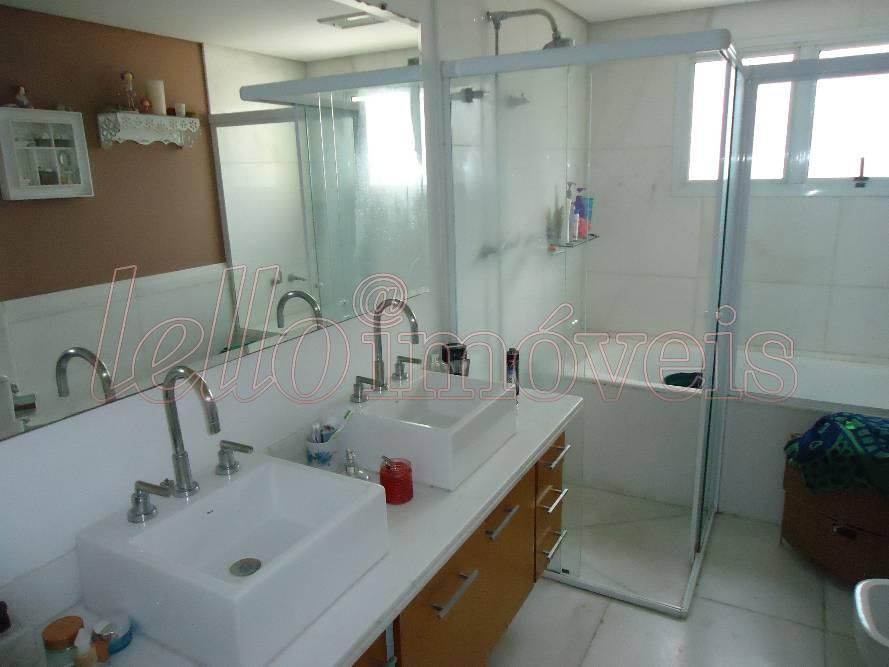 Apartamento para alugar com 3 quartos, 240m² - Foto 12