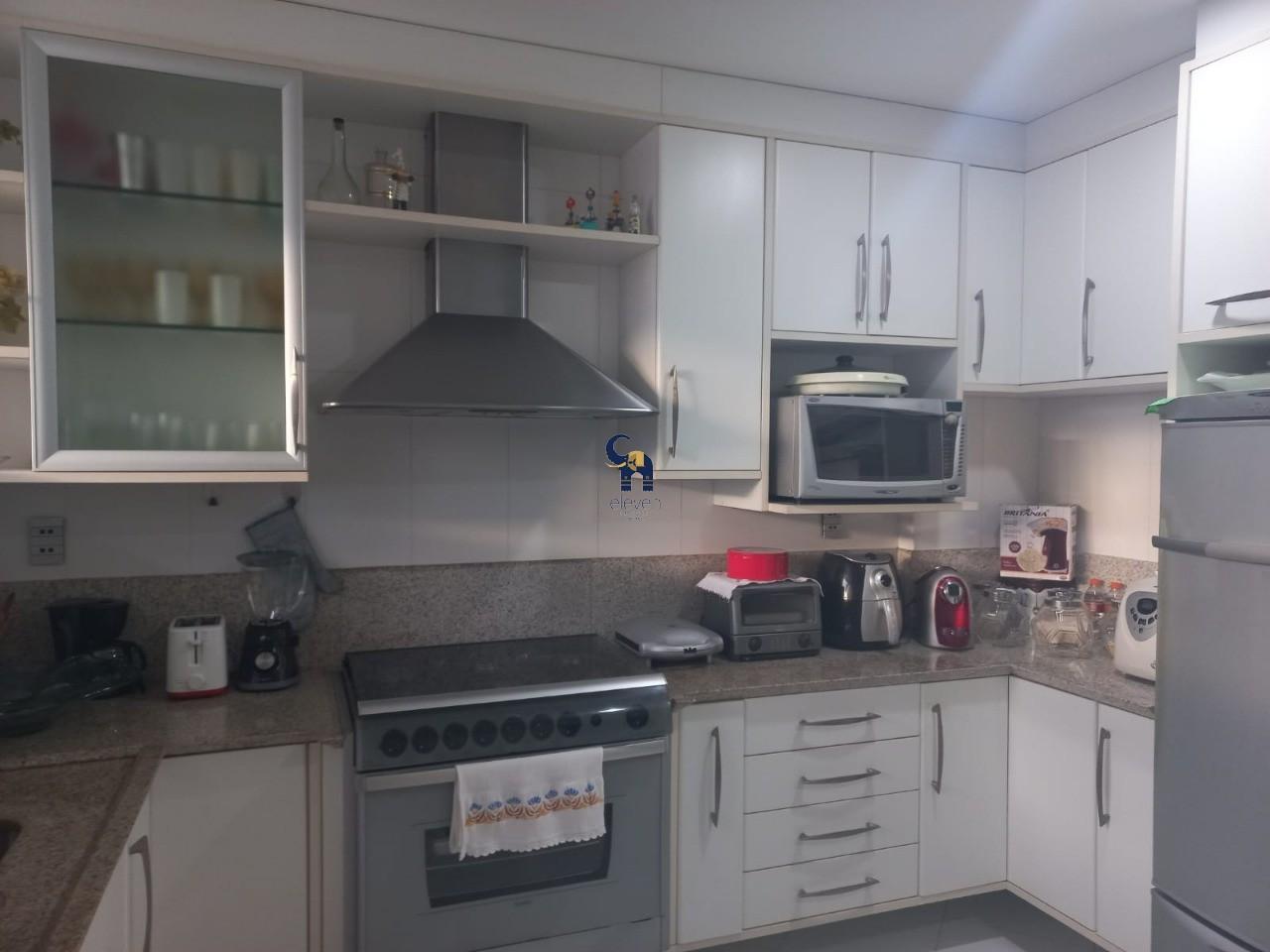 Apartamento à venda com 4 quartos, 260m² - Foto 17