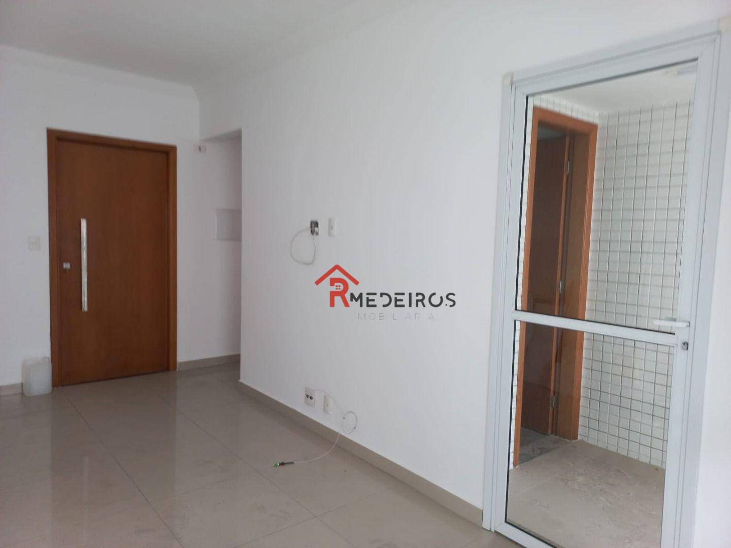 Apartamento à venda com 2 quartos, 94m² - Foto 3