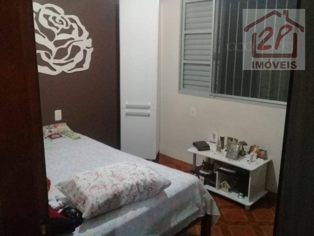 Casa à venda com 3 quartos, 250M2 - Foto 9