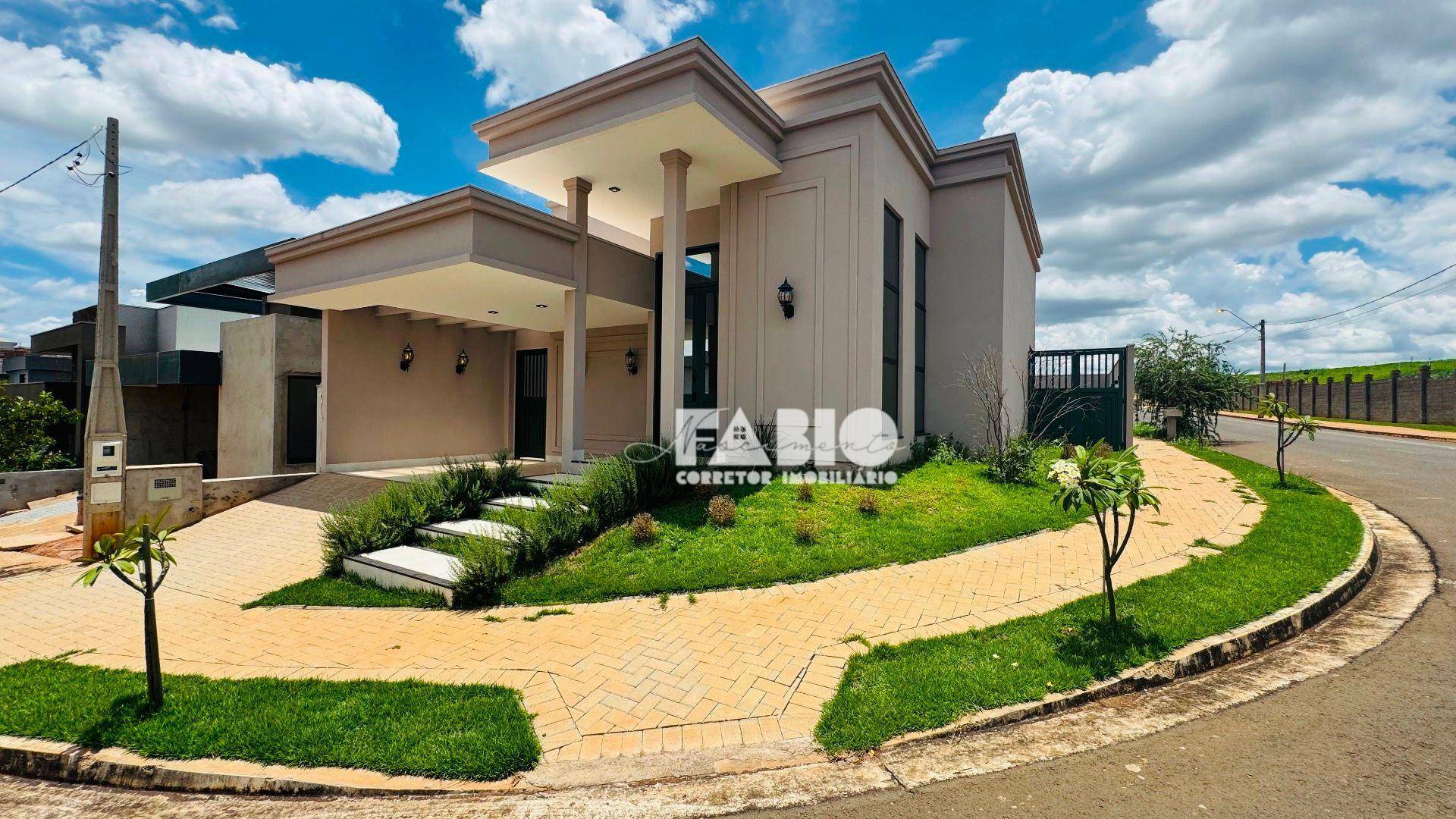 Casa de Condomínio à venda com 3 quartos, 156m² - Foto 1