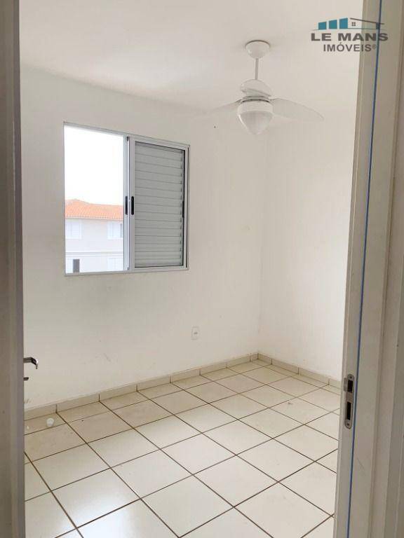 Apartamento à venda com 2 quartos, 44m² - Foto 12