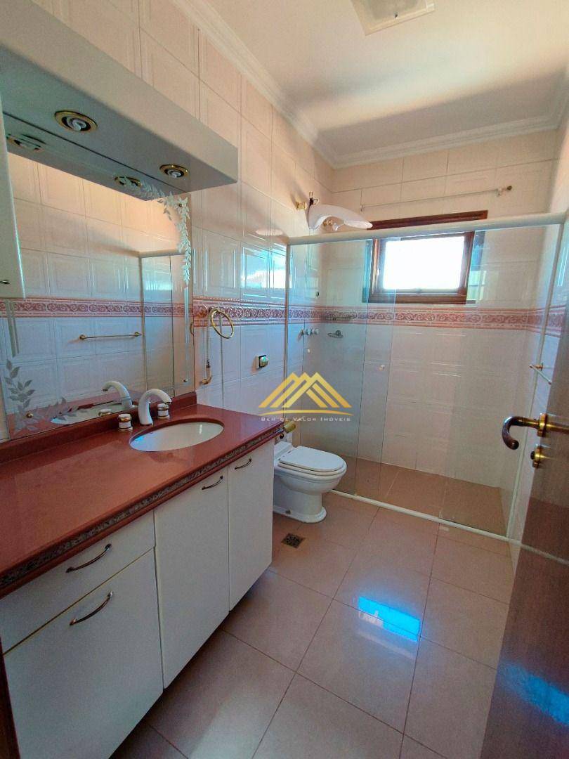 Casa à venda com 3 quartos, 300M2 - Foto 8