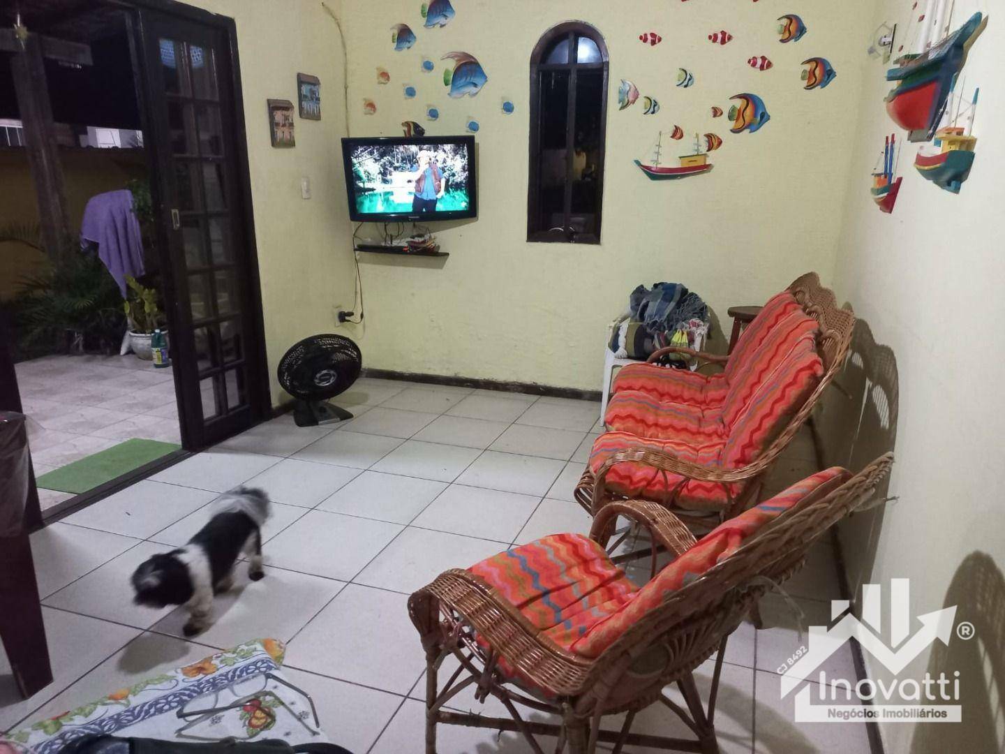 Casa à venda com 2 quartos, 300m² - Foto 10