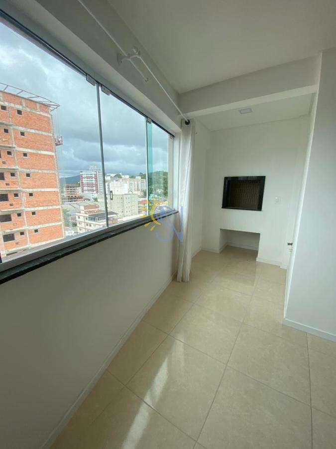 Apartamento para alugar com 2 quartos, 80m² - Foto 5