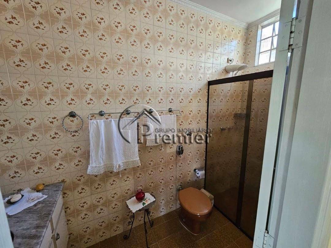 Casa à venda com 2 quartos, 225m² - Foto 18