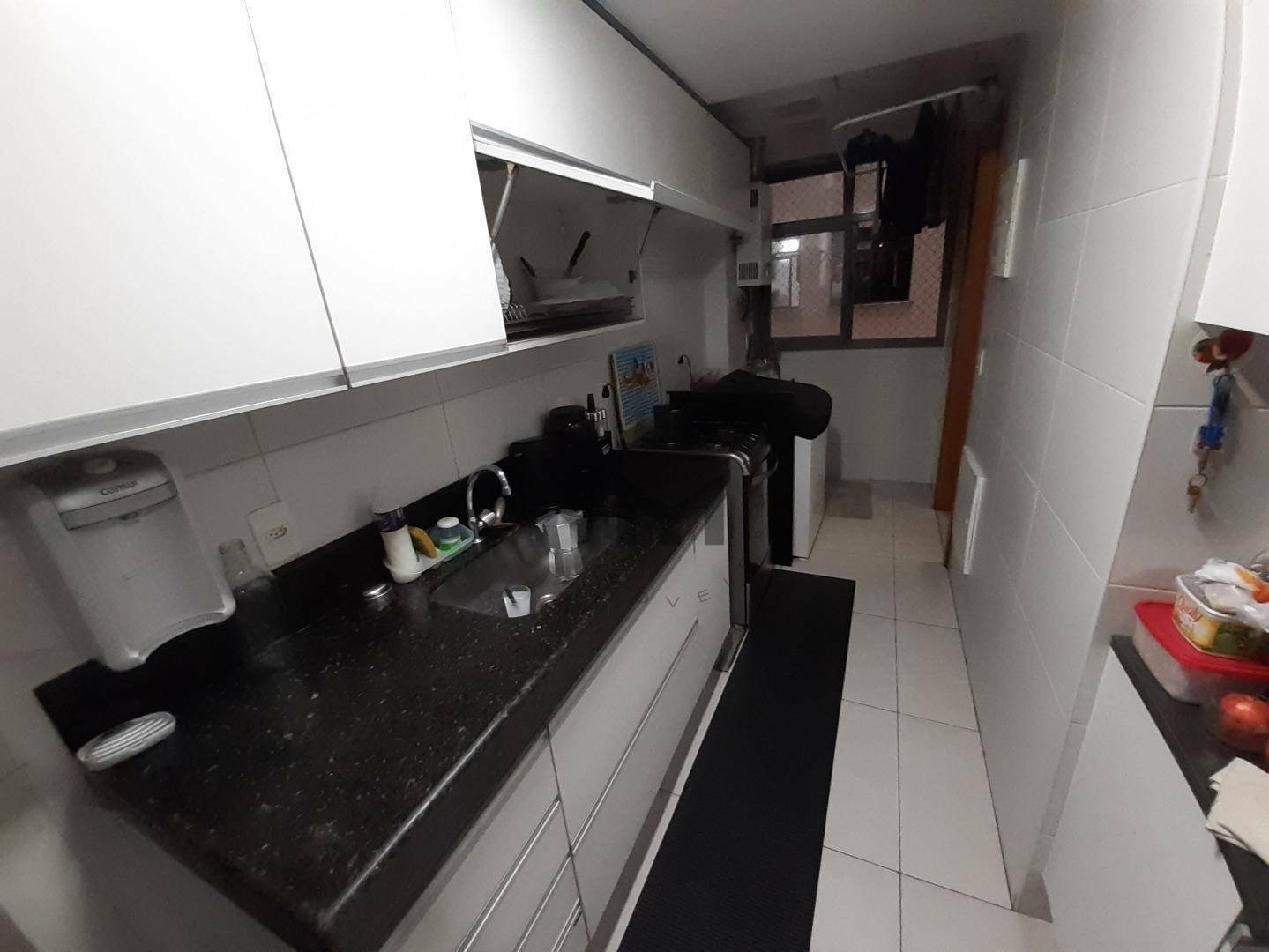 Apartamento à venda com 2 quartos, 85m² - Foto 15