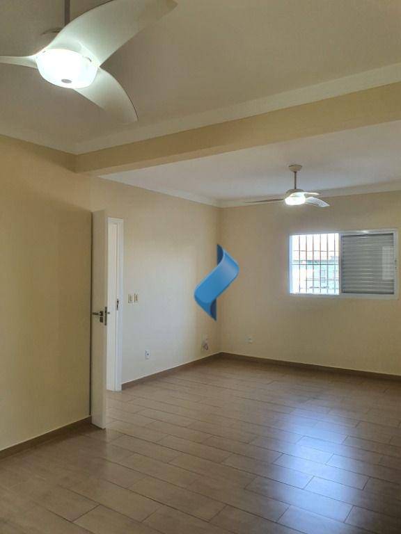 Casa à venda com 3 quartos, 219m² - Foto 28