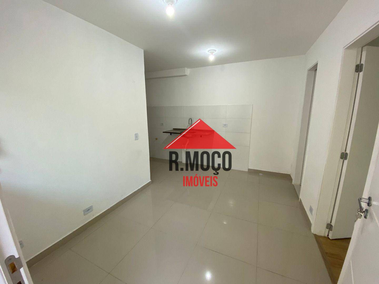 Apartamento à venda com 2 quartos, 40m² - Foto 11