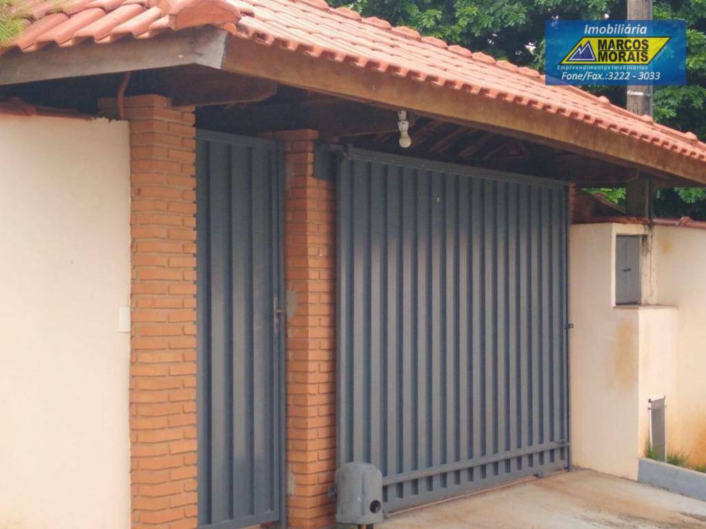 Chácara à venda com 4 quartos, 444m² - Foto 27