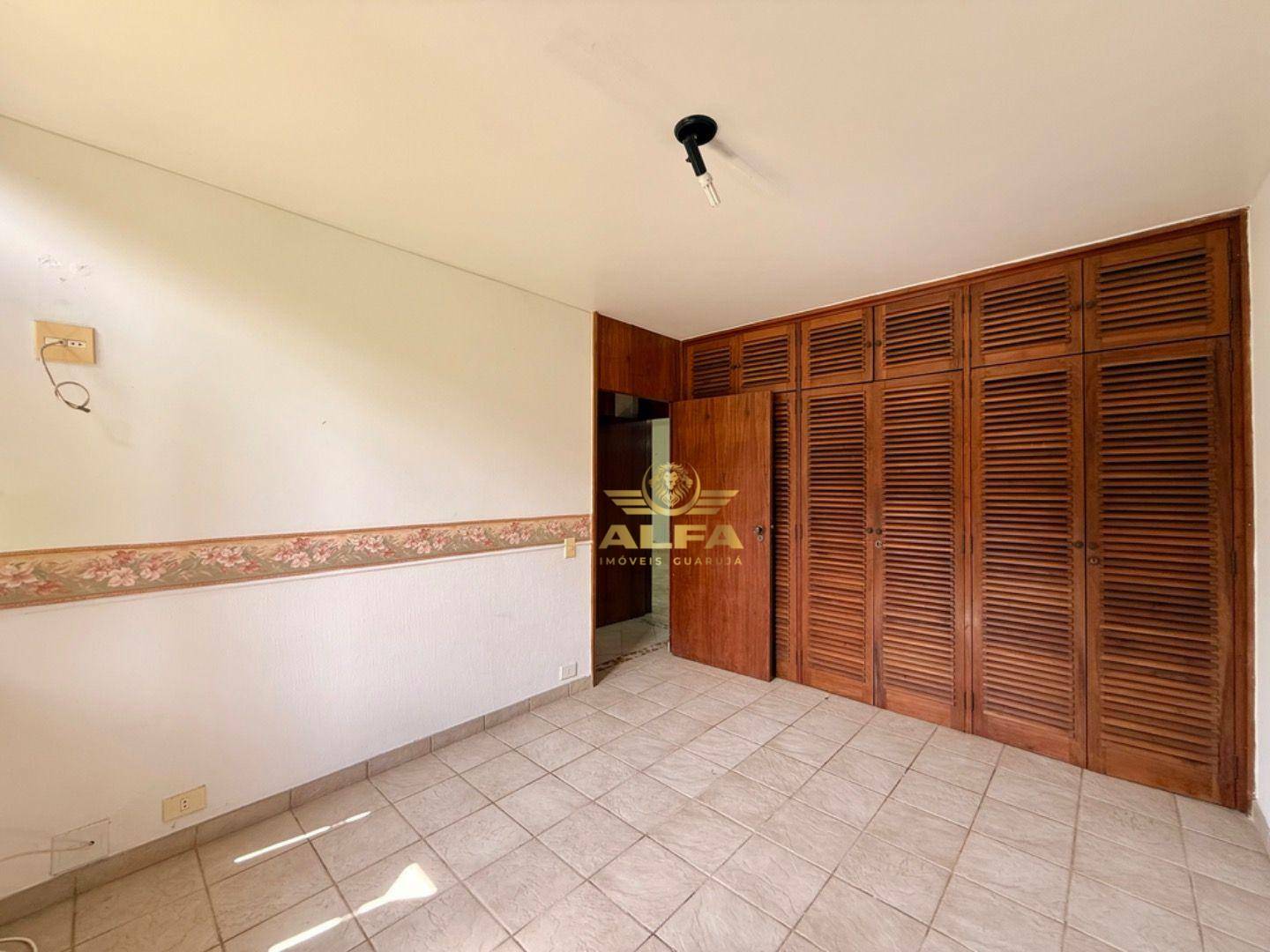 Casa de Condomínio à venda com 4 quartos, 350m² - Foto 29