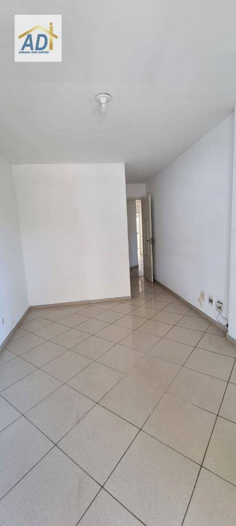 Apartamento à venda com 3 quartos, 119m² - Foto 9