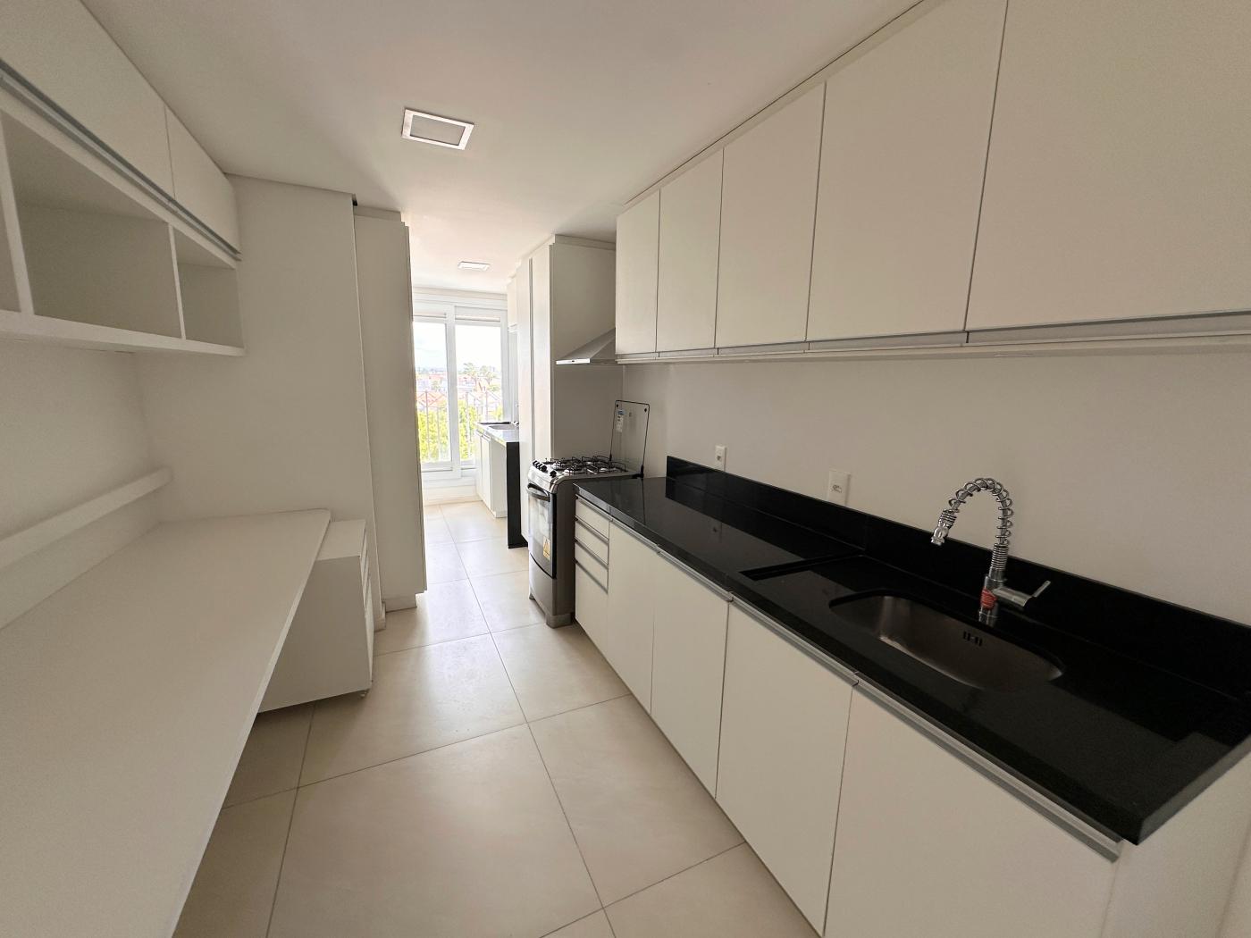 Apartamento à venda com 3 quartos, 138m² - Foto 10