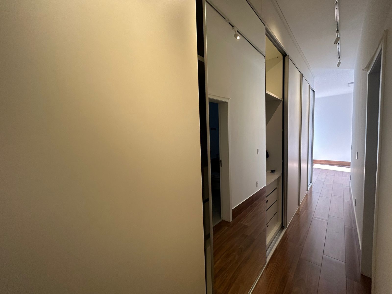 Casa para alugar com 3 quartos, 190m² - Foto 6