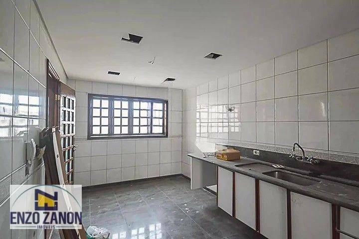 Sobrado para alugar com 3 quartos, 300m² - Foto 11