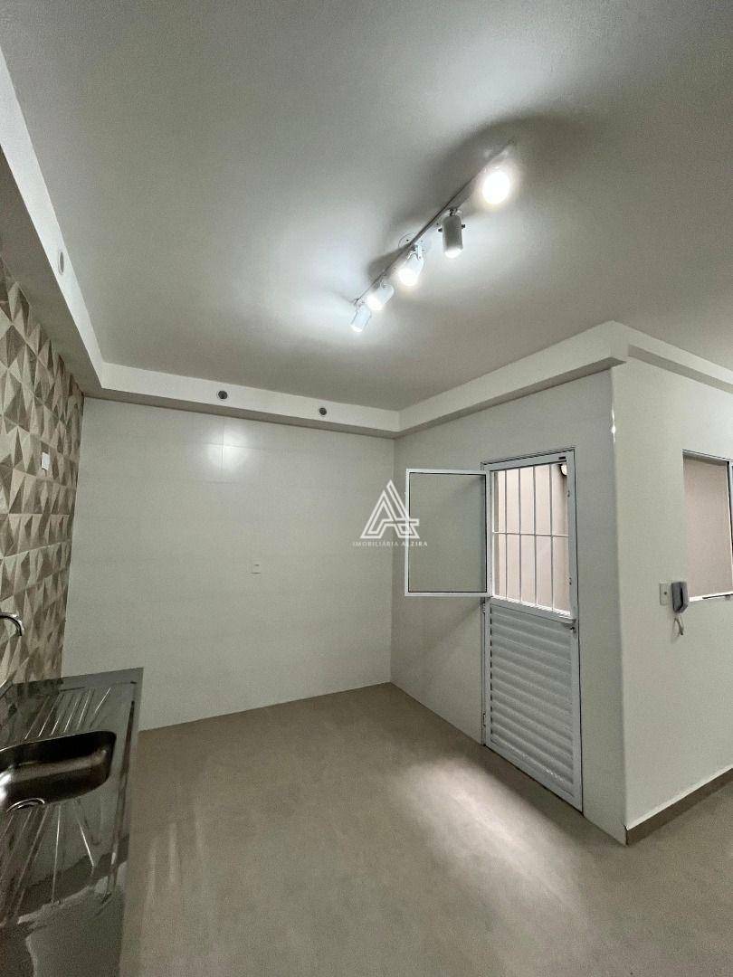 Apartamento para alugar com 2 quartos, 45m² - Foto 9