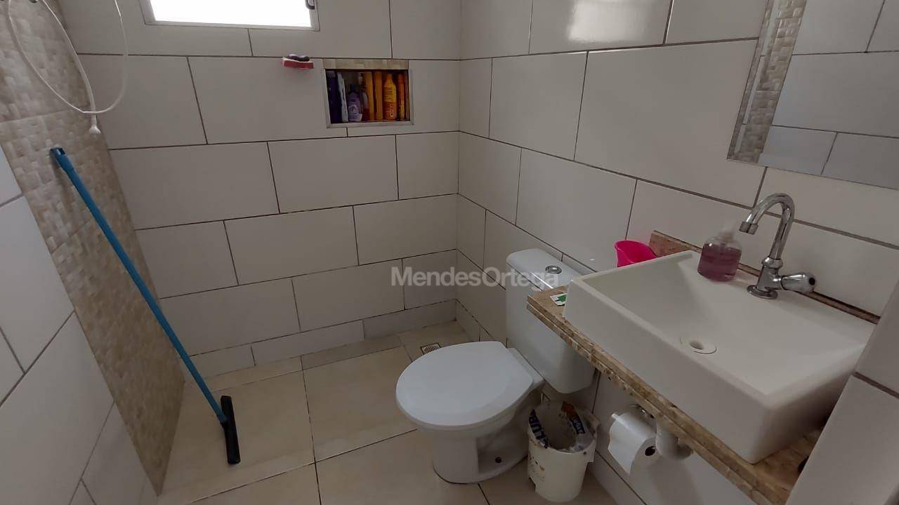 Casa à venda com 2 quartos, 65m² - Foto 7