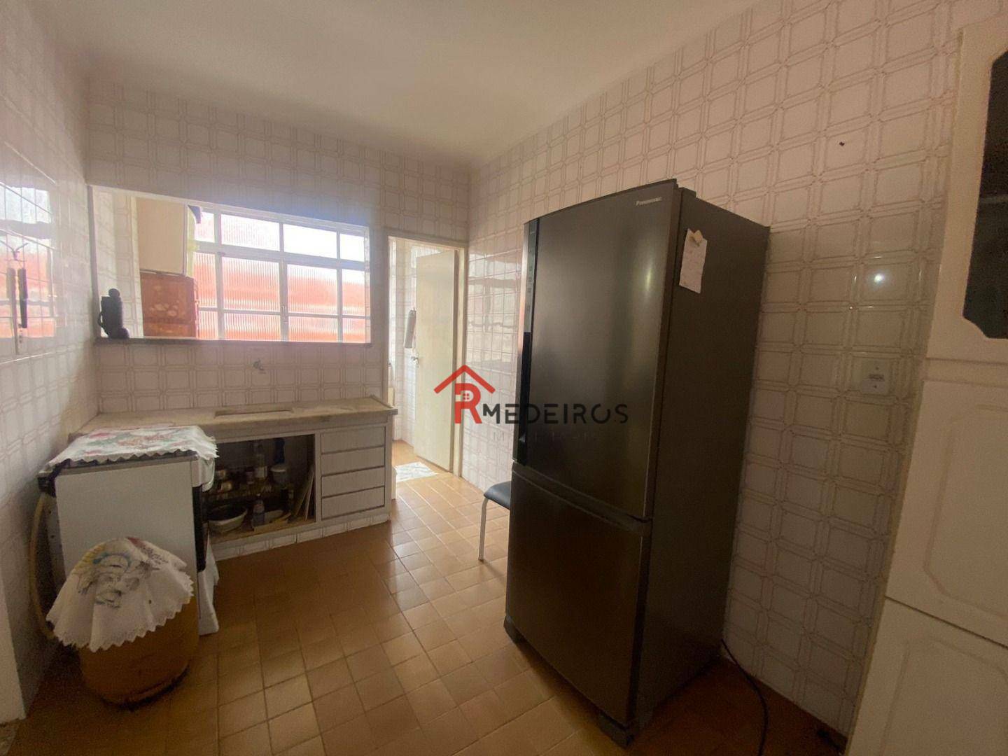 Apartamento à venda com 1 quarto, 60m² - Foto 12