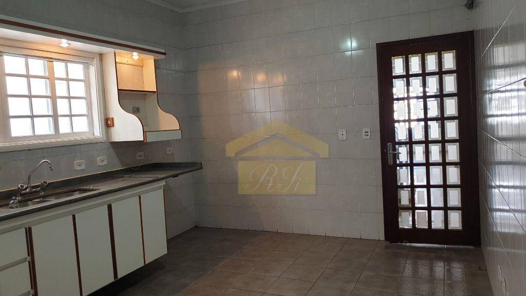 Sobrado à venda com 3 quartos, 258m² - Foto 5