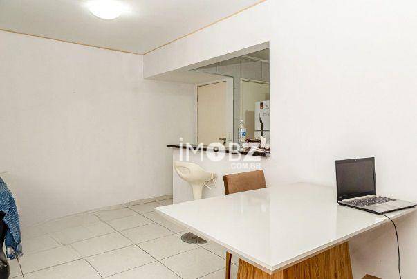 Apartamento à venda com 2 quartos, 70m² - Foto 6